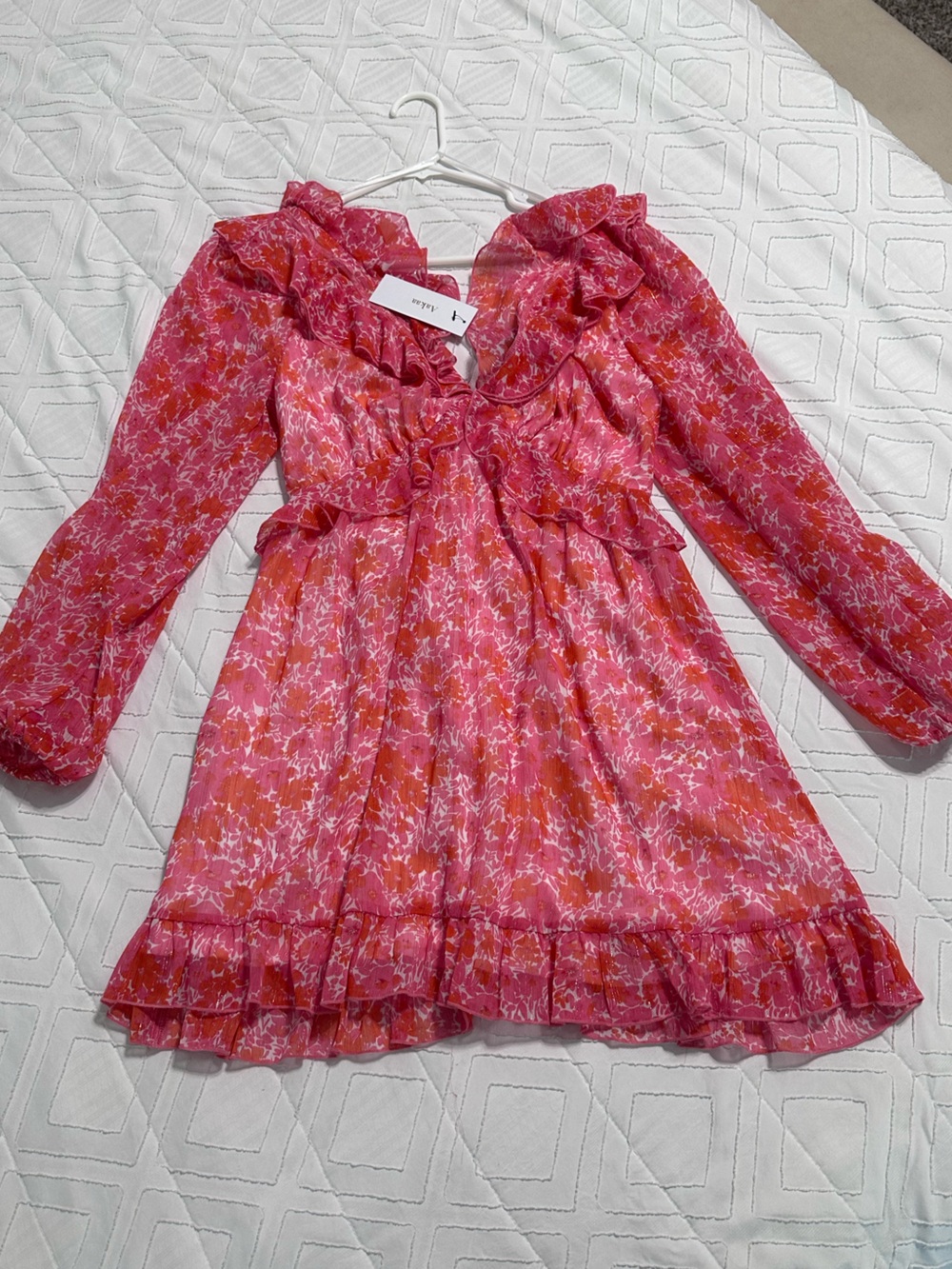 NWT, Aakaa women’s Pink & Red Floral Ruffle Midi Dress medium